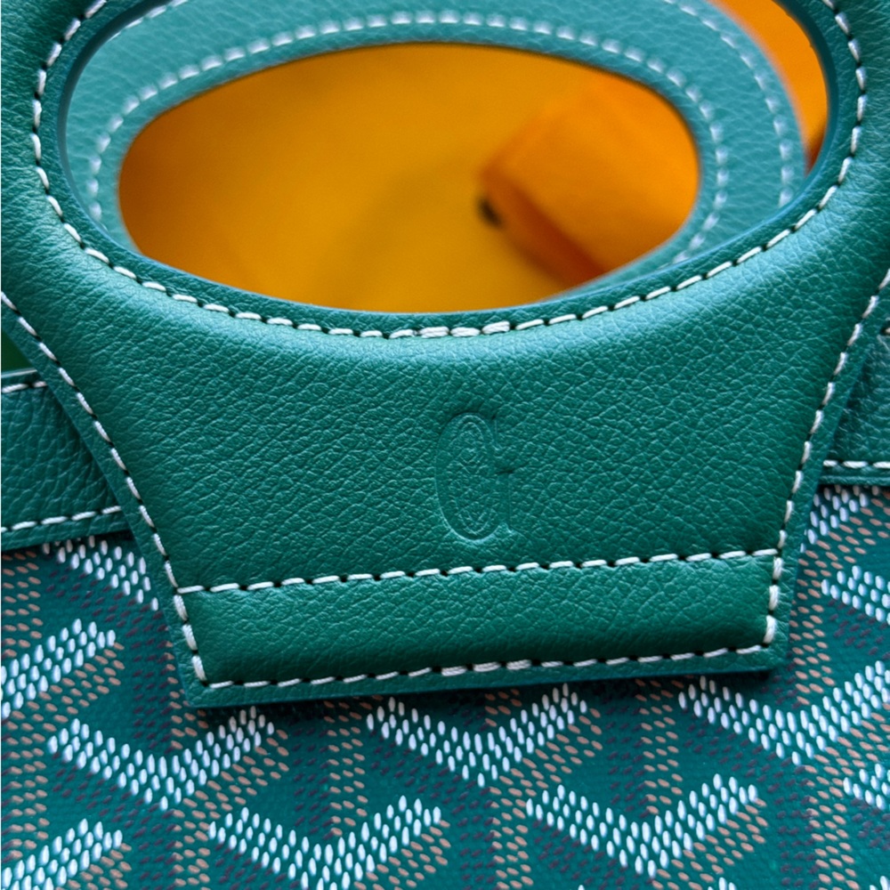 NEW💚GOYARD💚Mini Beluga Crossbody Top Handle Bag - Picture 8 of 9